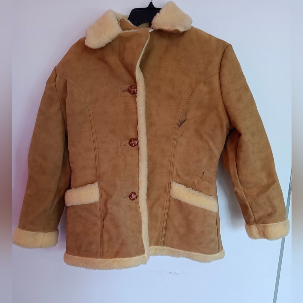 VINTAGE 1970S WOMEN'S TOW'N N RANCH   MADE IN U.S.A  FAUX SHERPA LINED COAT.